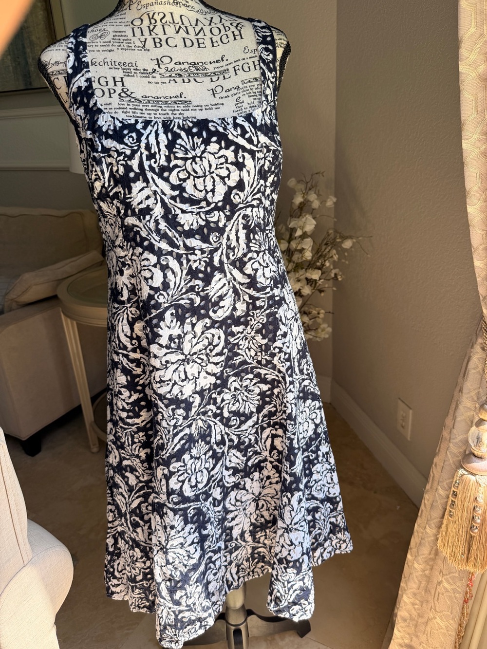 GUC | Sz 12 | Lauren Ralph Lauren Navy and White Floral Square-Neck Midi Dress
